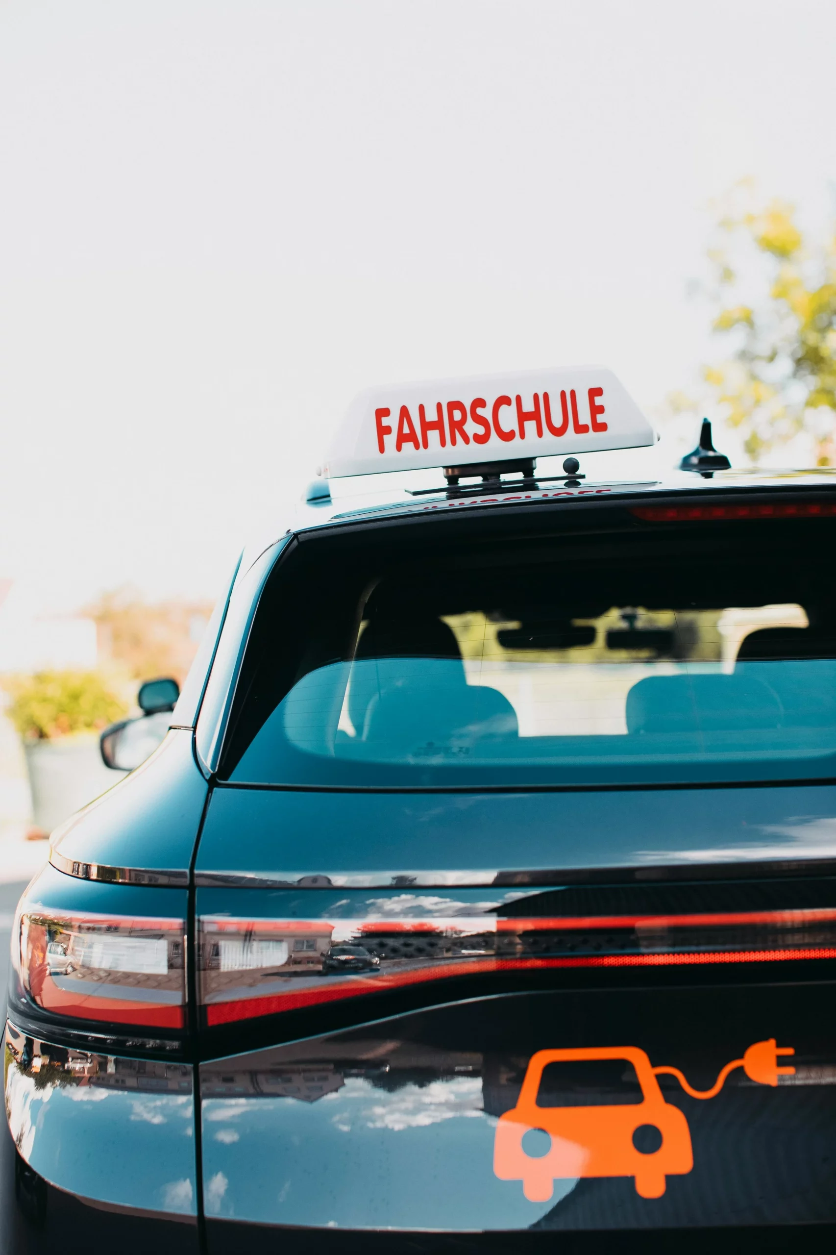auto école Gimel et samaritains 079-535-13-71 Une formation de qualité pour conduire en toute confiance www.ecoledesecours.ch