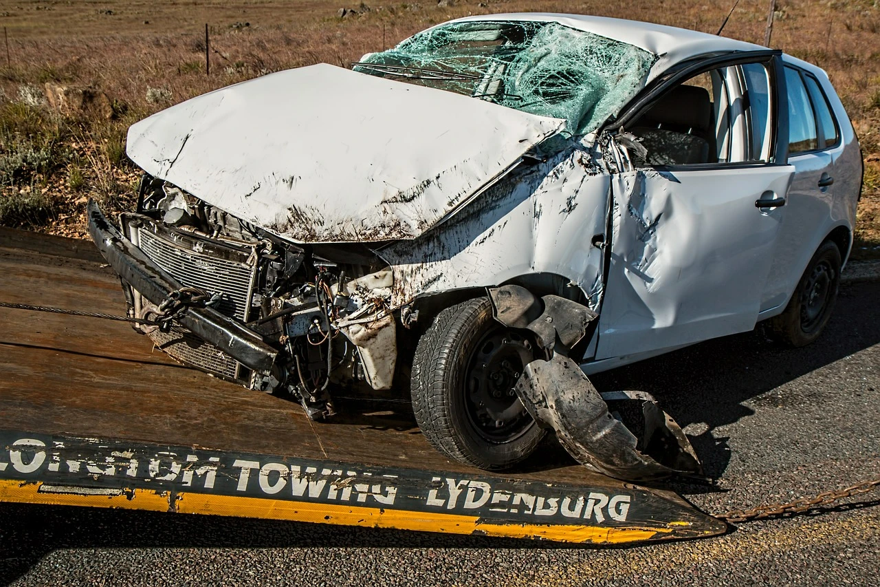 Les Dangers du Téléphone au Volant, Méfiez-vous des conséquences mortelles de l'utilisation du téléphone au volant www.ecoledesecours.ch