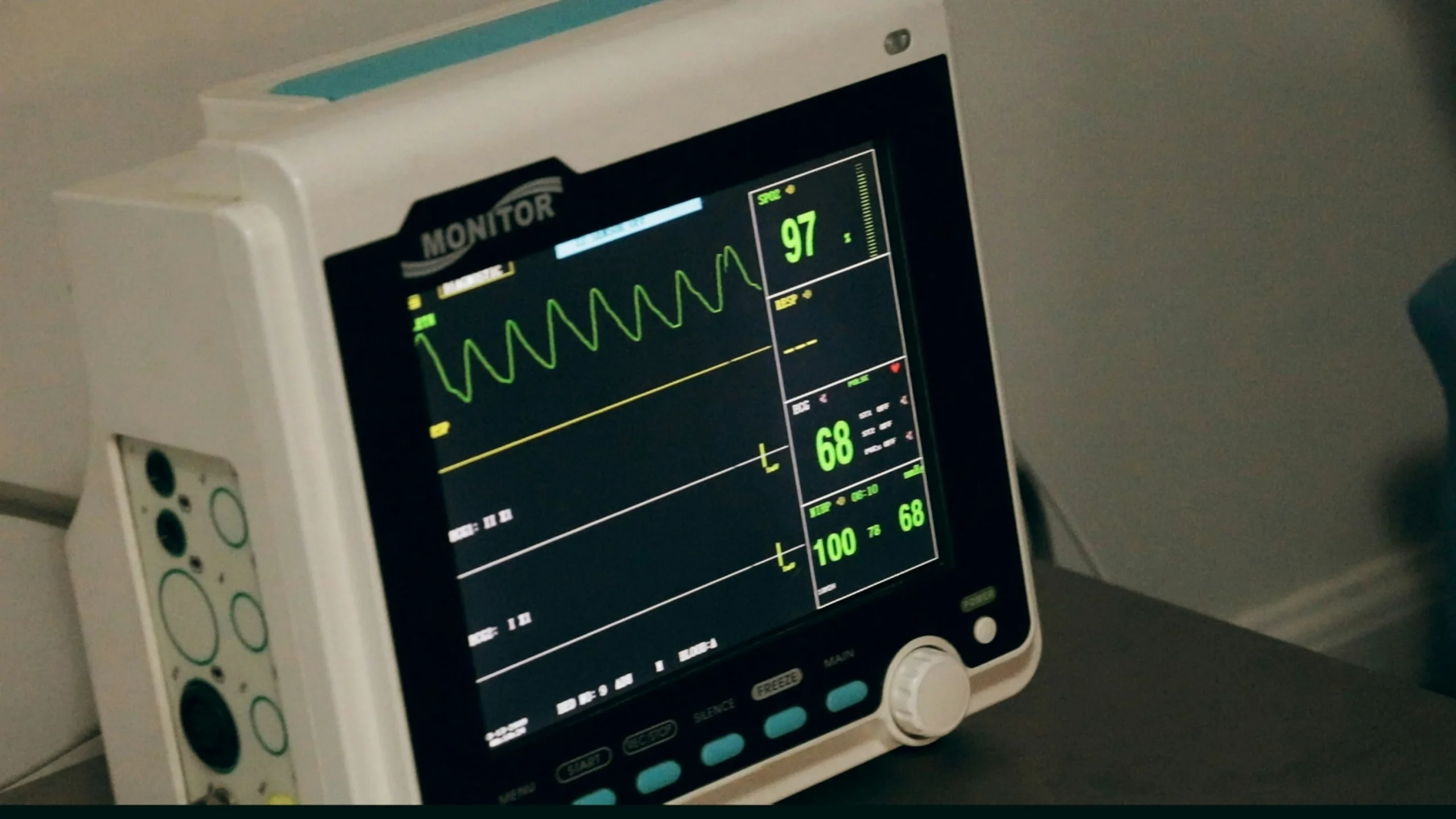 BLS AED Payerne 079-535-13-71 4 heures , pharmaciens FPH, ASCA, first responders, garde bain, particuliers....