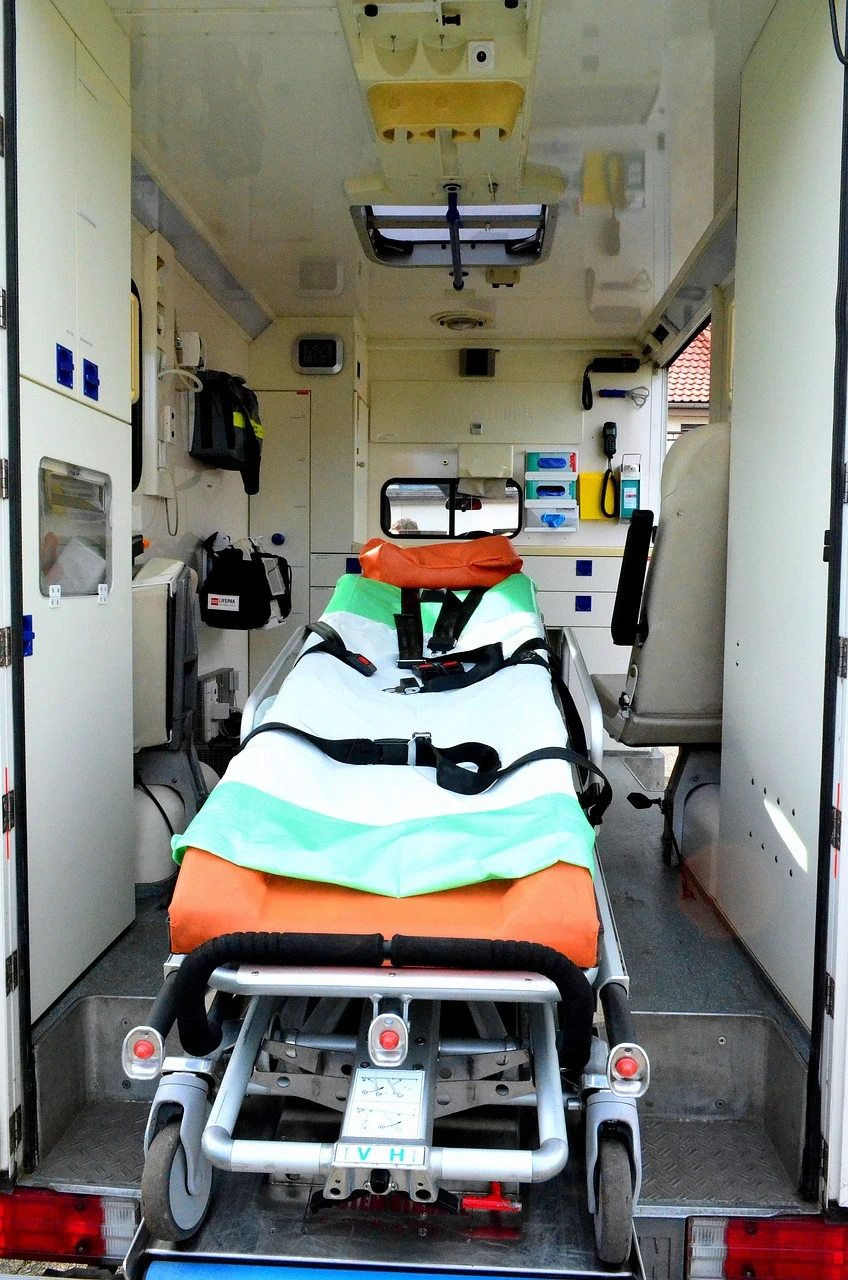 BLS AED Domdidier 079 535 13 71 , pharmaciens FPH, ASCA, first responders, garde bain, particuliers www.ecoledesecours.ch