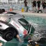 Voiture tombée dans l'eau urgence, une situation rare, mais extrêmement dangereuse..www.ecoledesecours.ch 079-535-13-71