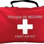 Trousse de secours sportive, indispensable pour faire face aux petits accidents du quotidien. ww.ecoledesecours.ch 079-535-13-71