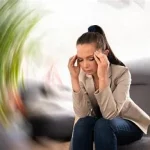 Vertiges Causes Symptômes Solutions, une sensation de rotation ou de mouvement chez une personne immobile www.ecoledesecours.ch 079-535-13-71