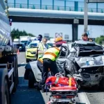 accident route que faire ? Essentiel d'adopter les bons réflexes pour garantir la sécurité de tous www.ecoledesecours.ch 079-535-13-71
