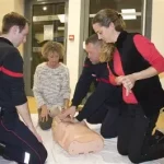 Cours samaritains secouristes Champvent assurés par des professionnels de la santé de l'urgence 079-535-13-71 www.ecoledesecours.ch
