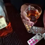 Suicide médicamenteux que faire ? mettre fin à leurs jours en ingérant une dose massive de médicaments 079-535-13-71 www.ecoledesecours.ch