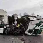 Accident de camion que faire ? assurer la sécurité de tous et faciliter l’intervention des secours 079-535-13-71 www.ecoledesecours.ch