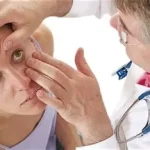 Corps étranger dans l’œil que faire ? fréquente lors de chutes, coups ou d’accidents sportifs 079-535-13-71 www.ecoledesecours.ch