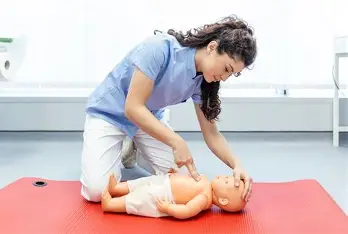 Premiers secours p&eacute;diatriques &agrave; domicile propos&eacute;s par &Eacute;cole de Secours d&rsquo;Urgence, sp&eacute;cialiste en p&eacute;diatrie .www.ecoledesecours.ch 079-5351371