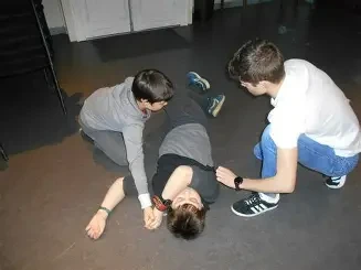 cours secouristes samaritains Allaman assur&eacute;s uniquement par des professionnels de la sant&eacute; www.ecoledesecours.ch 079-535-13-71