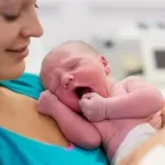 Les risques de l'accouchement complications pendant le travail peuvent survenir de manière imprévisible www.ecoledesecours.ch 079-535-13-71