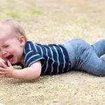 Accidents fréquents chez bébé, anticiper et sécuriser efficacement leur quotidien.www.ecoledesecours.ch 079-535-13-71